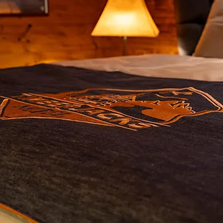 Timberjacks Hotel